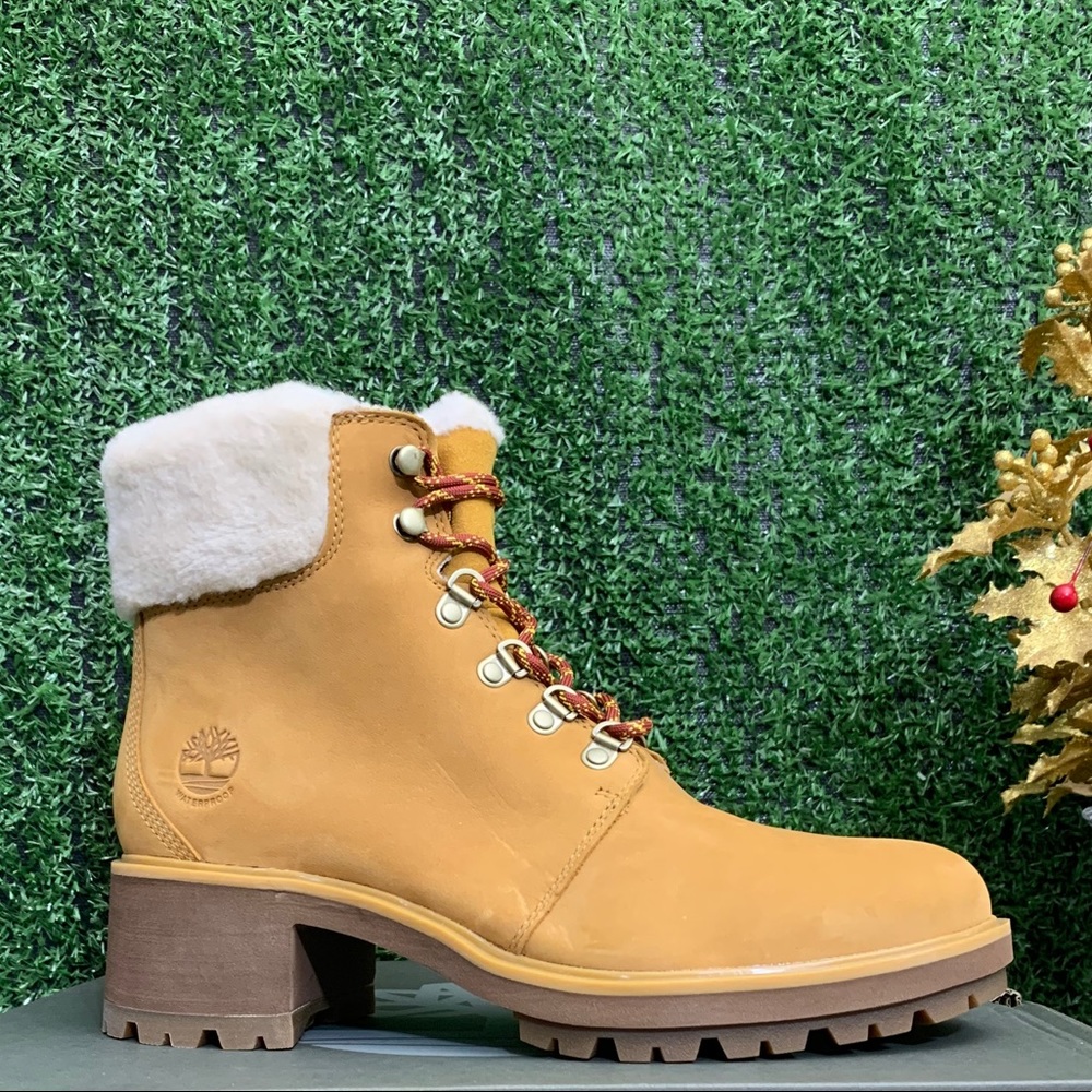 Timberland Women's Kinsley Wheat Nubuck Mid Boot